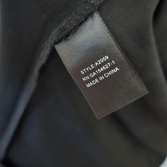 Joh | Small | Aurora Suede Round Neck with Pockets - Picture 6 of 11